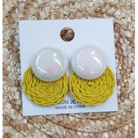 PENDIENTE PERLADO MOSTAZA