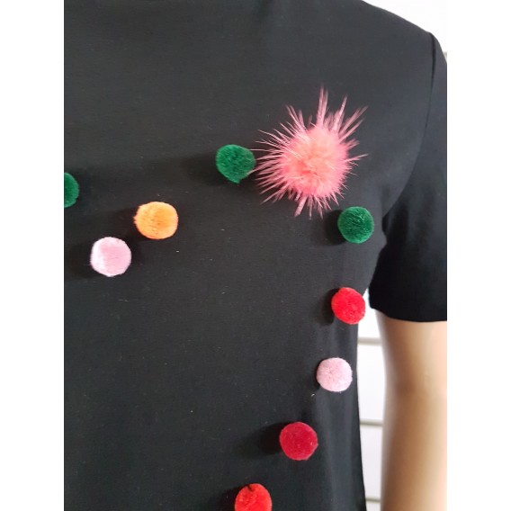 Camiseta pompones